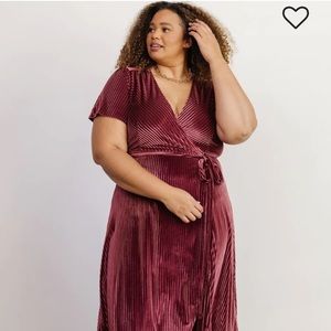 Baltic Born Andi Ribbed Velvet Rose Wrap Dress XXl